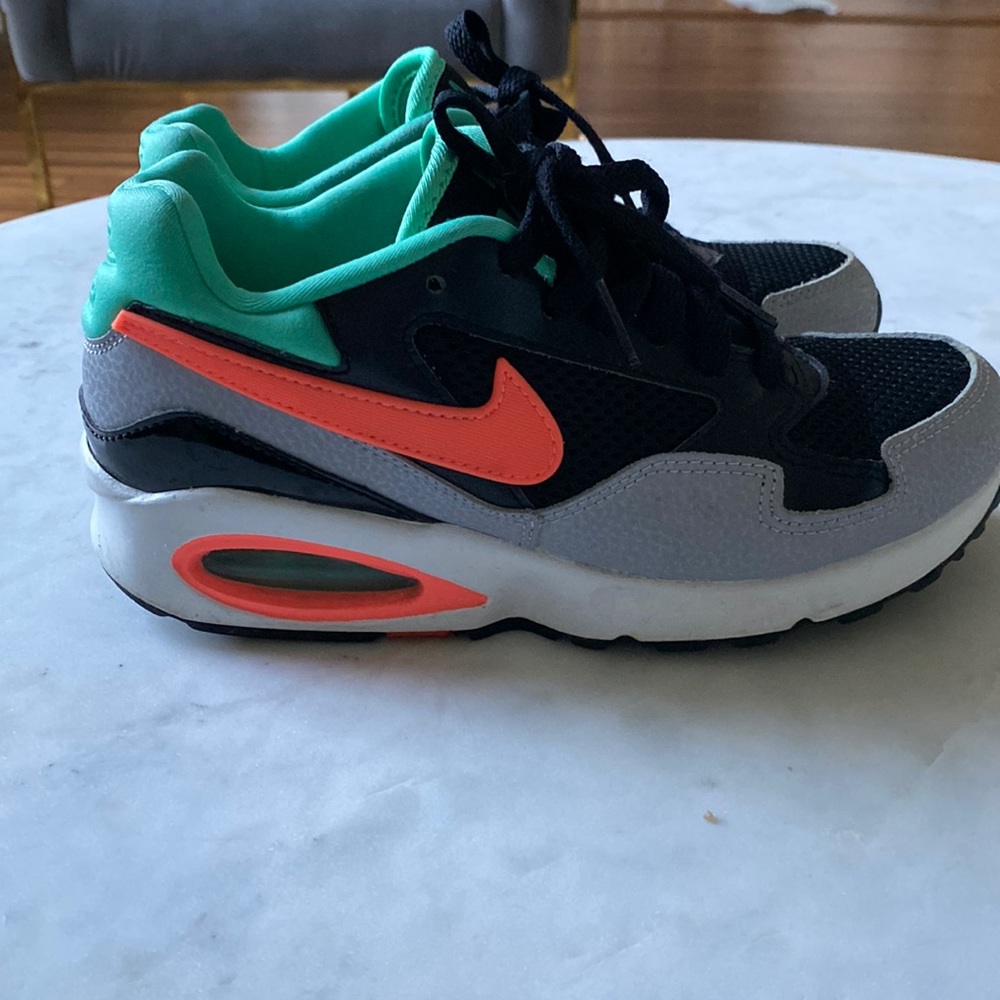 Nike - Picture 1 of 7